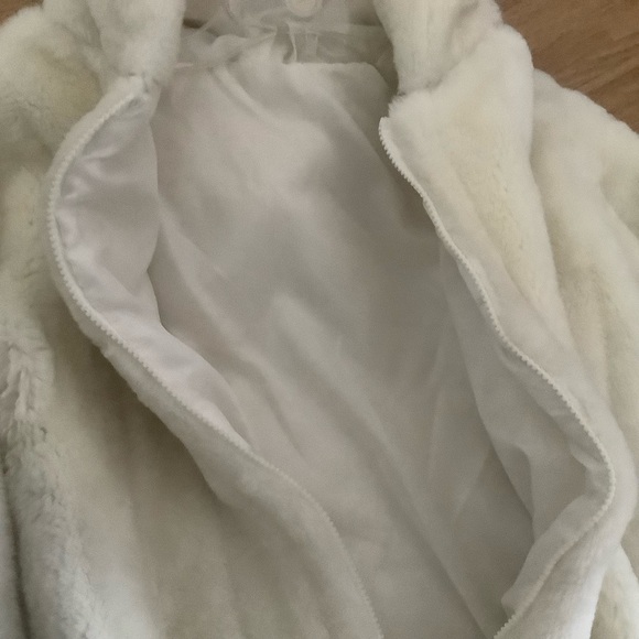 Women’s white faux fur jacket hand made hooded winter jacket size small - Picture 4 of 6